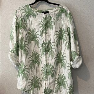 Tahari 100% Linen Button-Front Tunic Green Palm Print
Tab sleeves
Resort
SZ 1X